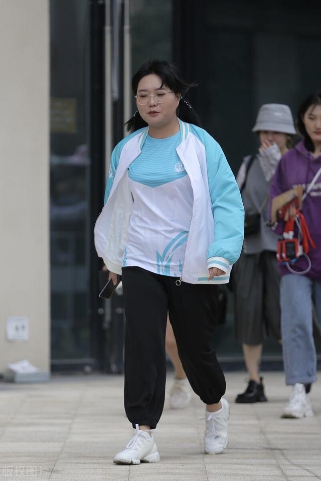 {網上賭場}(李雪琴前男友于辉简介)