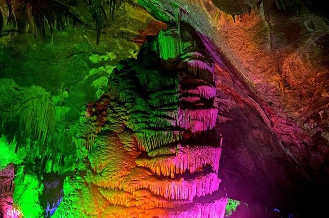 {網上賭場}(猿王洞和佛爷洞哪个好玩)