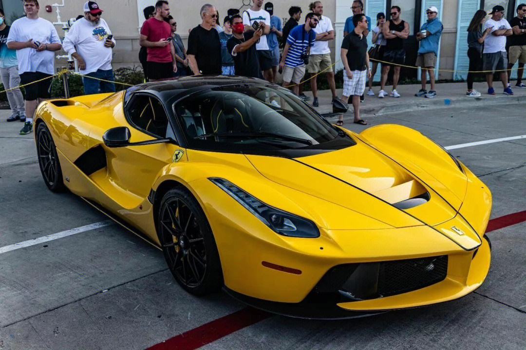 {捕魚機}(天津唯一一辆法拉利拉法的车)