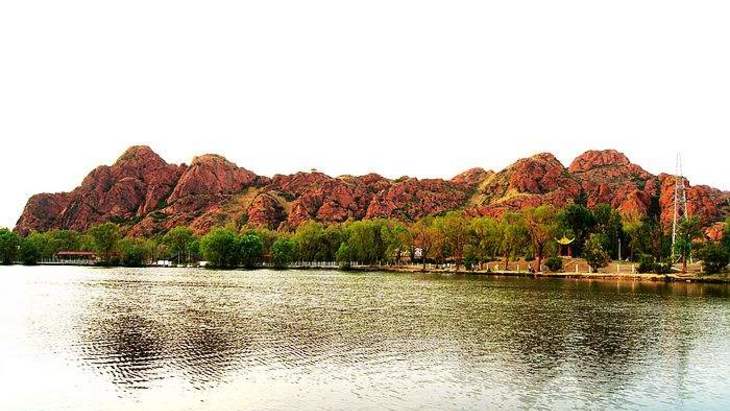 {BT8博龍}(赤峰旅游景点大全一天游)